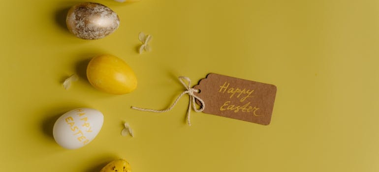 Happy Easter written on the card
